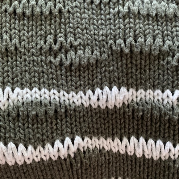 Cabi Scout Pullover - Picture 4 of 7